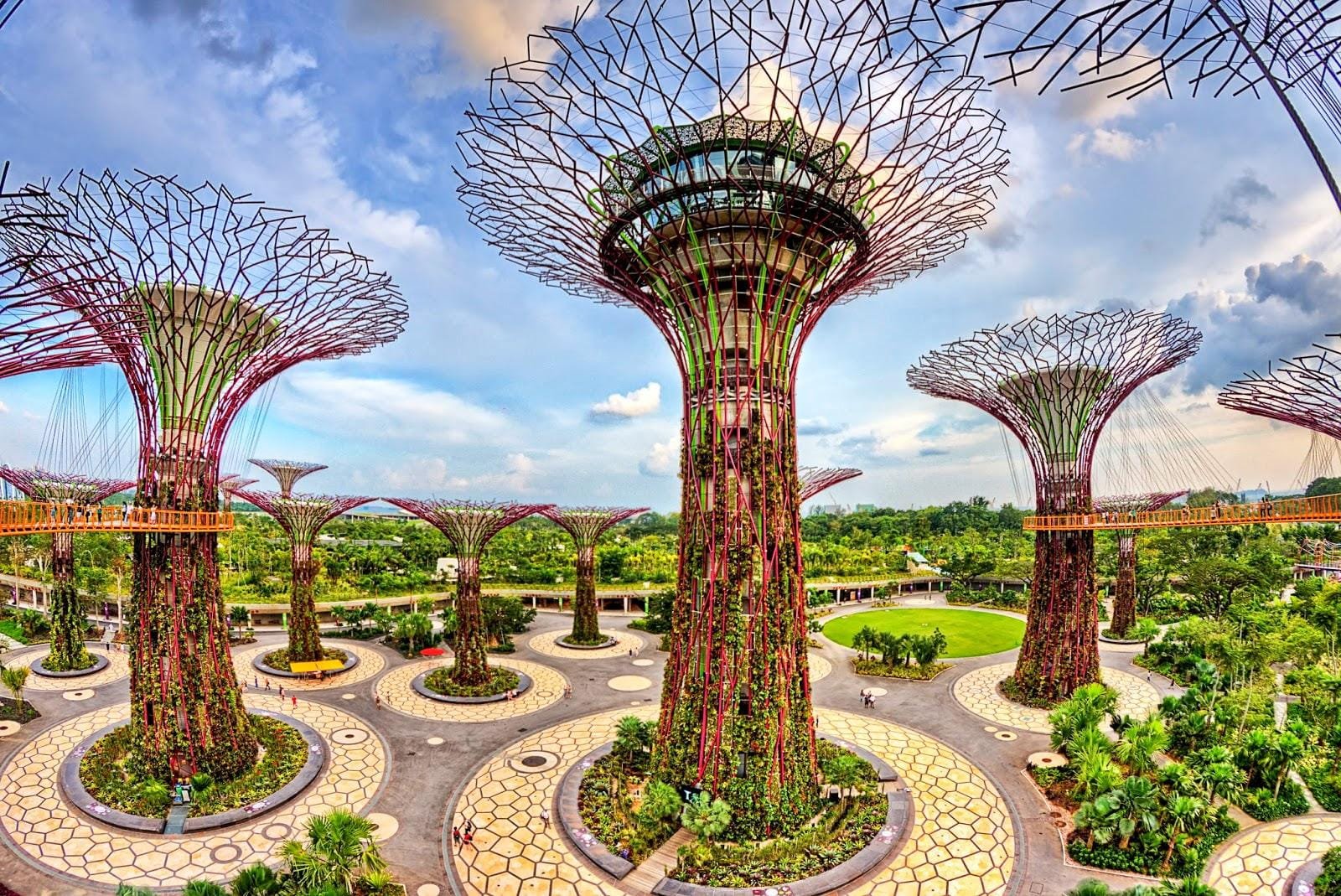 Gardens by the Bay Image ()