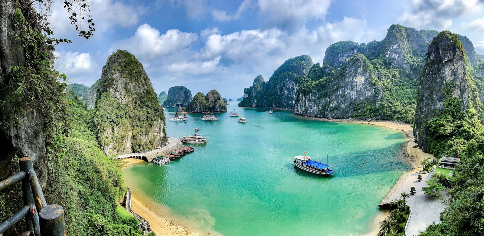 Ha Long Bay Image