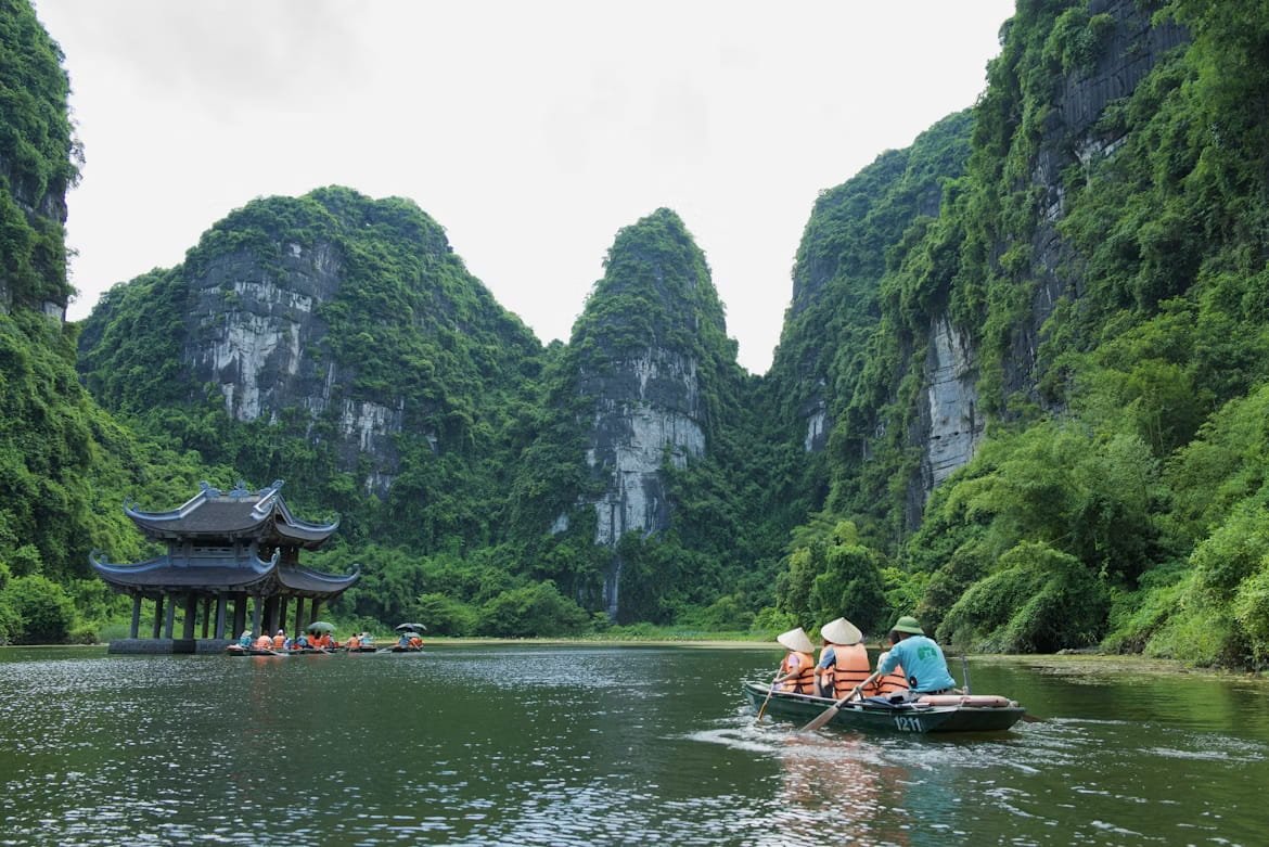 Vietnam Discovery Tour Image ()